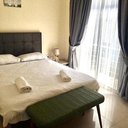 Luxury Two-Bedroom Apartment In Amazing Place Lukomorye C4 Karavas  Luaran gambar