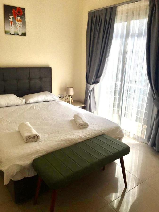Luxury Two-Bedroom Apartment In Amazing Place Lukomorye C4 Karavas  Luaran gambar